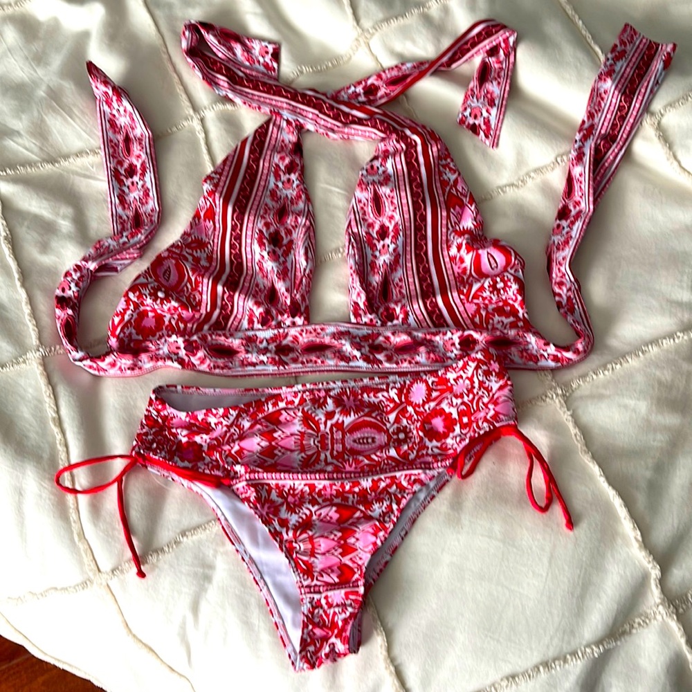 Never worn, washed once XL bikini